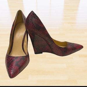 JOE FRESH Women Shoes Size 9 Burgundy Black Faux Snake & Leather Wedge H…